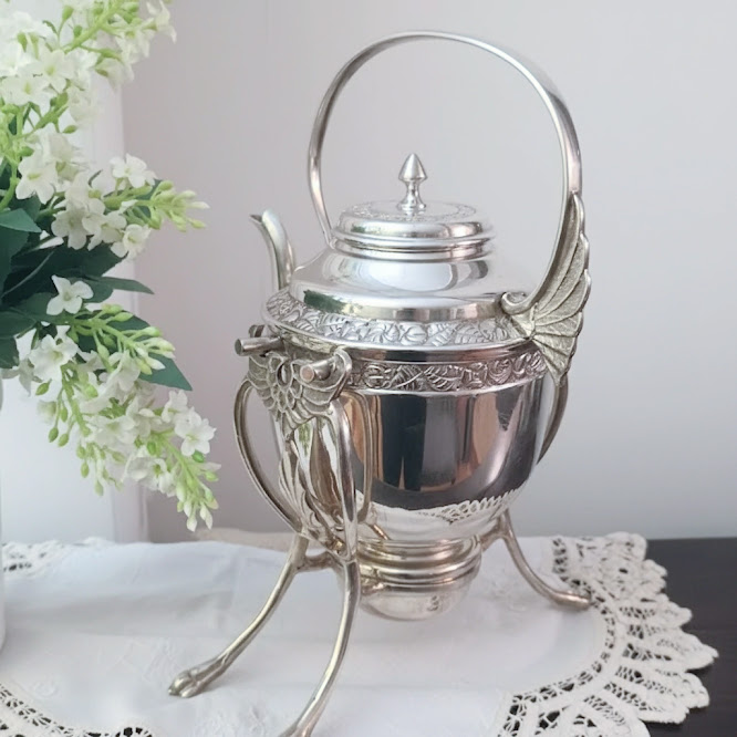 Tetera Inglesa con Soporte y Calentador tipo Samovar - Sello Royal London Plate, Metal Plateado
